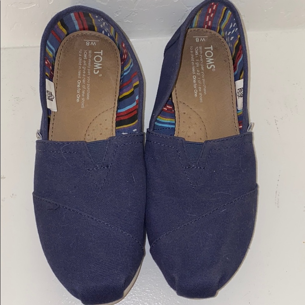 Toms